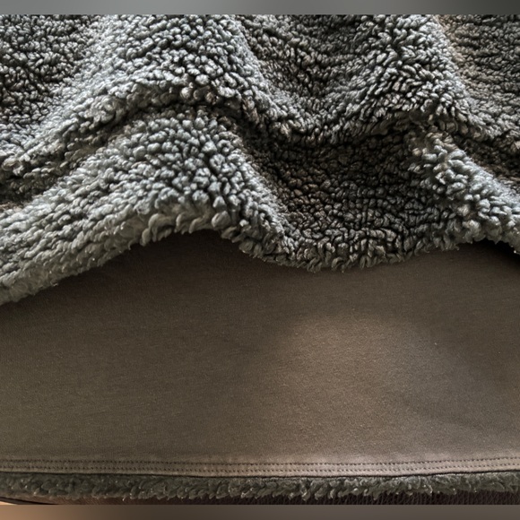 Lululemon Scuba Textured Sherpa Oversized Fleece Half Zip Hoodie in Dark Green - Picture 8 of 11